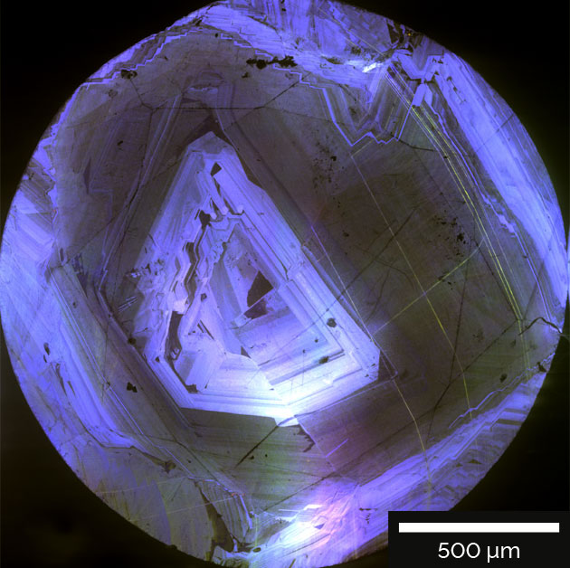 Cathodoluminiscence-image-of-a-diamond.
